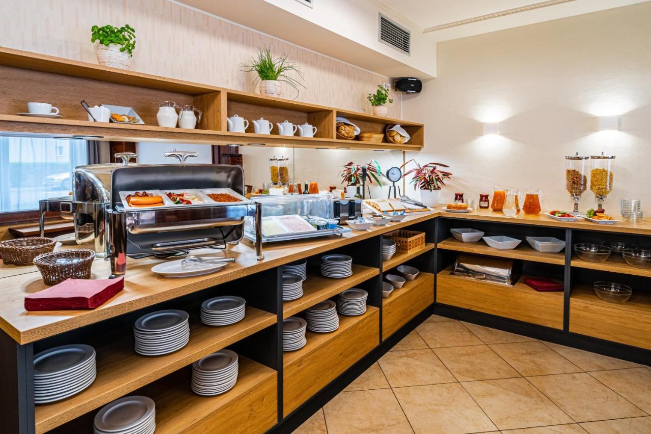 Zlín Hotel Baltaci U Nahonu מראה חיצוני תמונה
