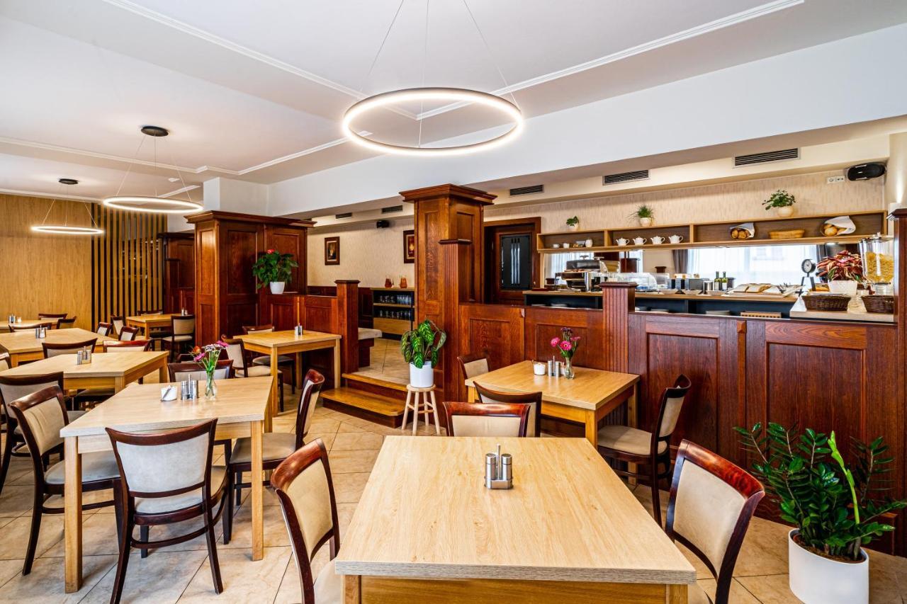 Zlín Hotel Baltaci U Nahonu מראה חיצוני תמונה