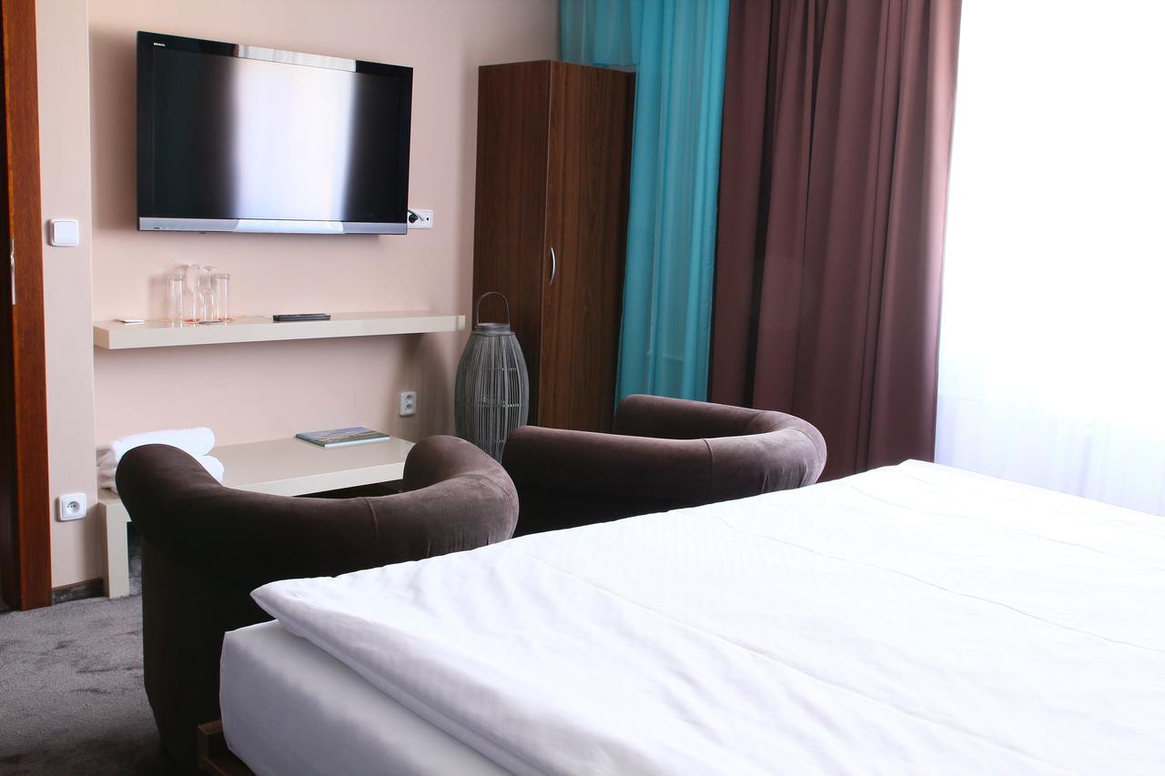 Zlín Hotel Baltaci U Nahonu מראה חיצוני תמונה