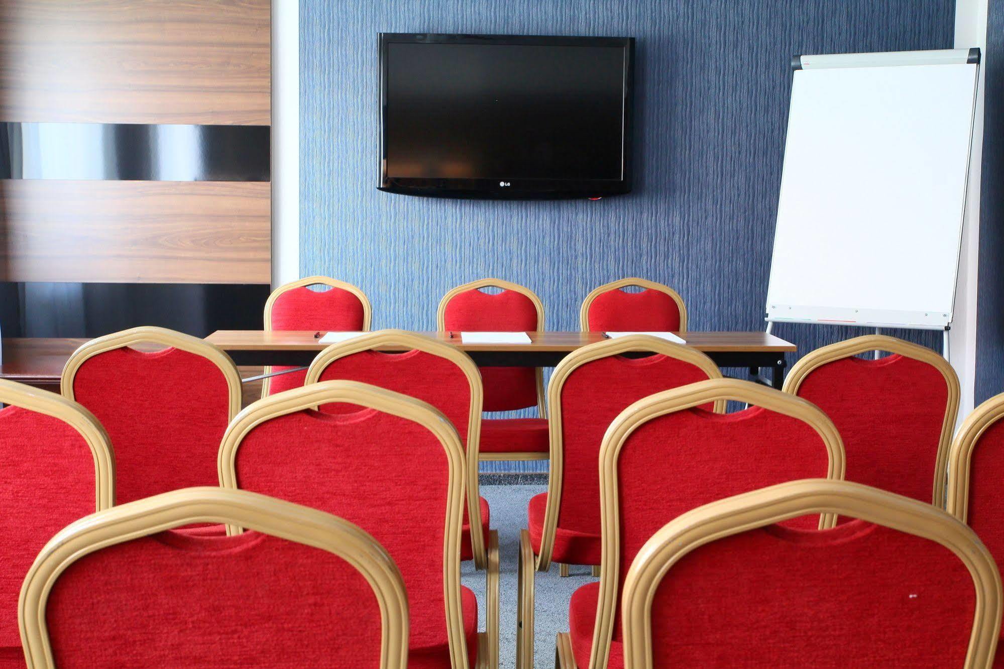 Zlín Hotel Baltaci U Nahonu מראה חיצוני תמונה